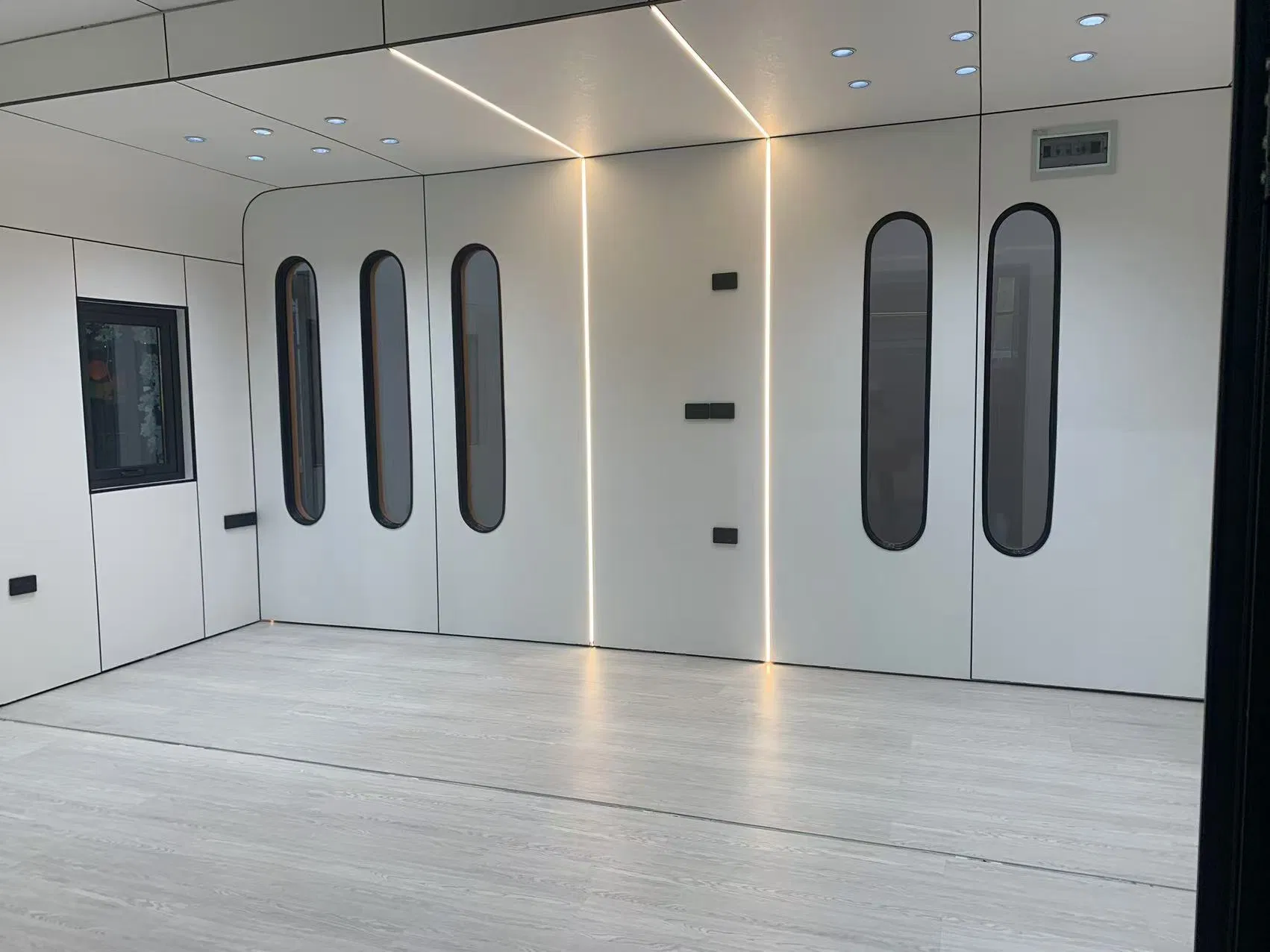 Furnished 20FT 40FT Apple Cabin Single Story Apple Pod Capsule Office Pod Prefabricated Apple Cabin House 2 Bedrooms