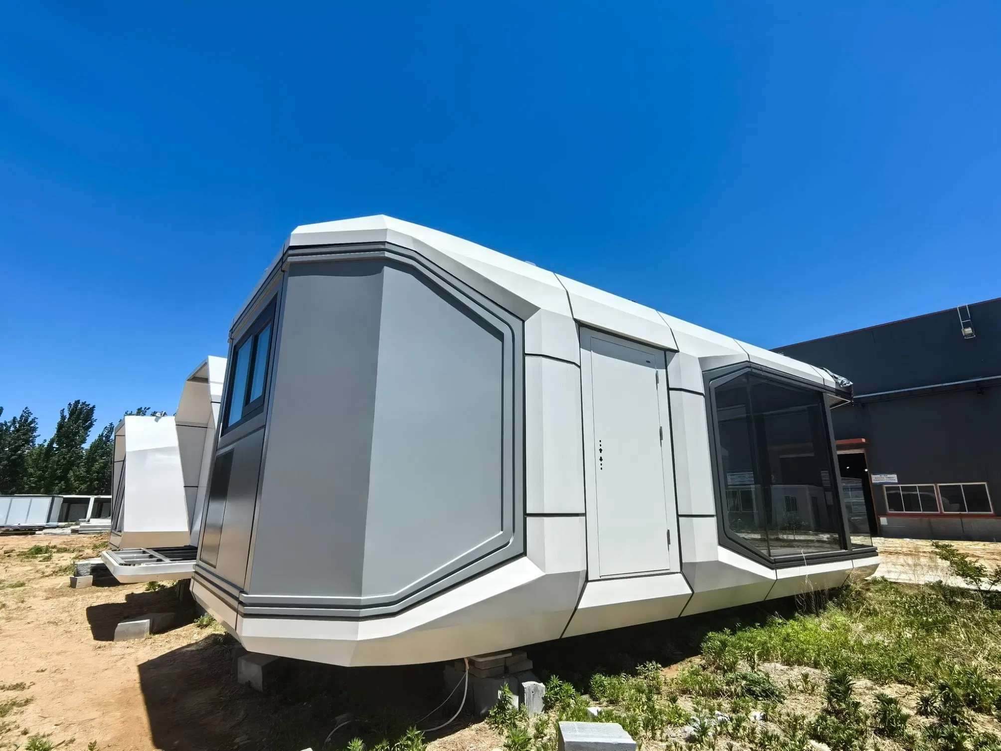 Winter Capsule House 2 Floors Space Bedroom with Kitchen Hotel Tiny Room Modular Commercial Capsule House