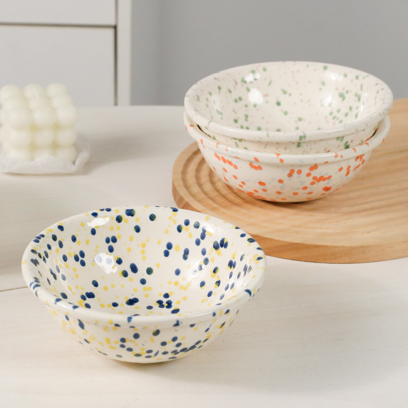 Stylish Ceramic Yogurt Bowl for Serving Delicious Ice Cream Creations