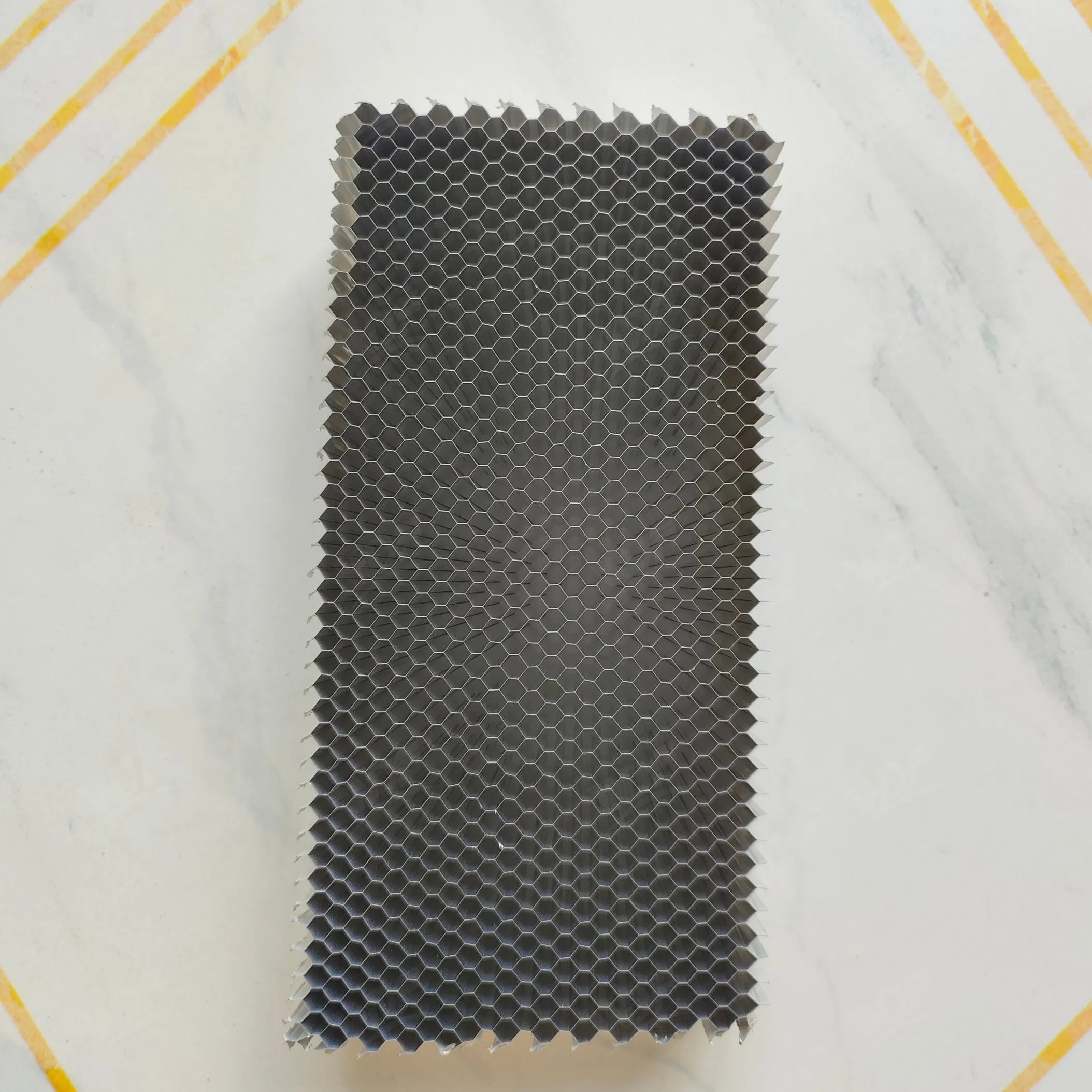 Thermal-Insulating Aluminum Honeycomb Core Shear - Resistant Versatile for Industrial Energy Absorbers