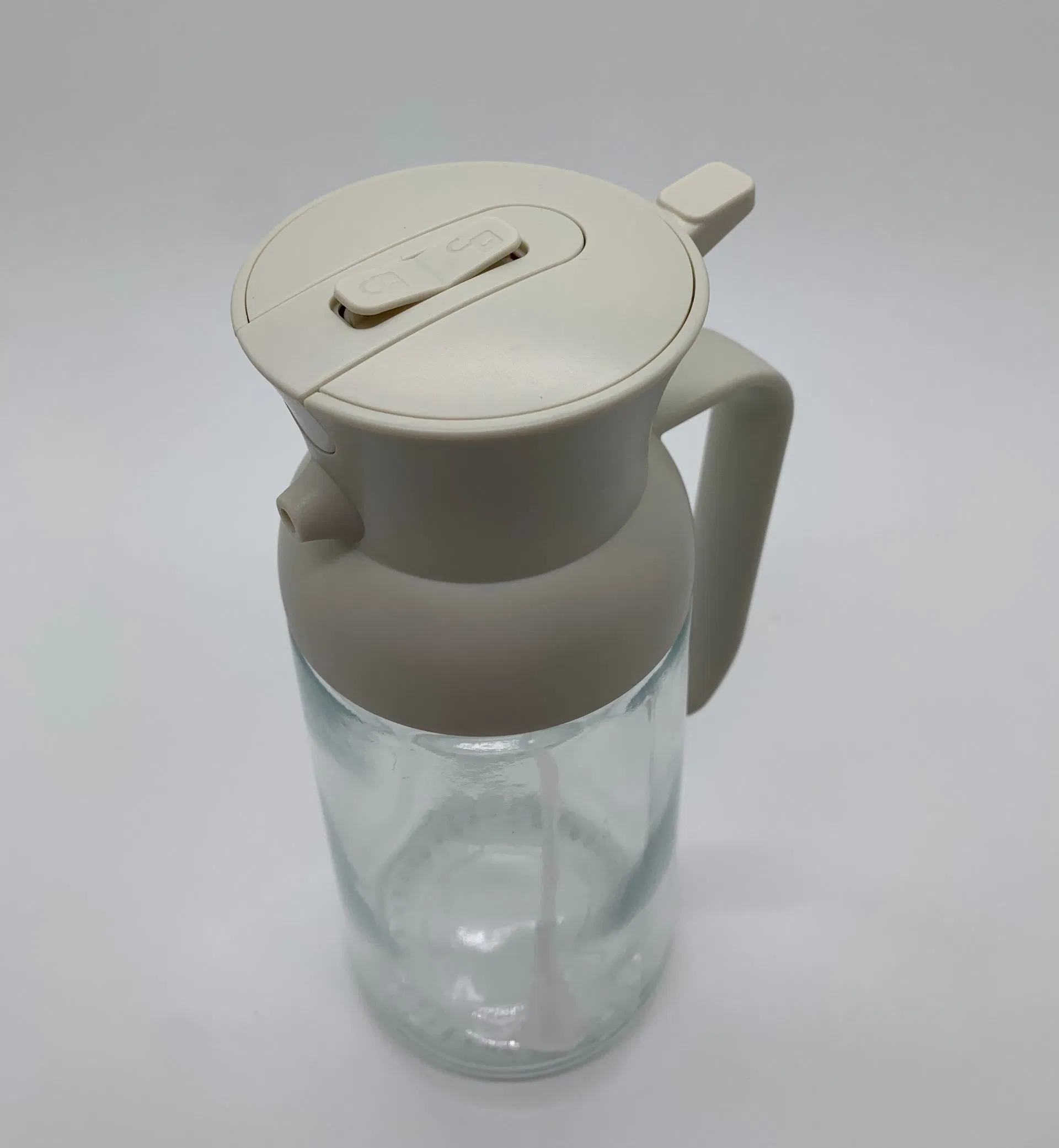 New Design 550ml Multi-Functional Oil Spray Glass Bottle