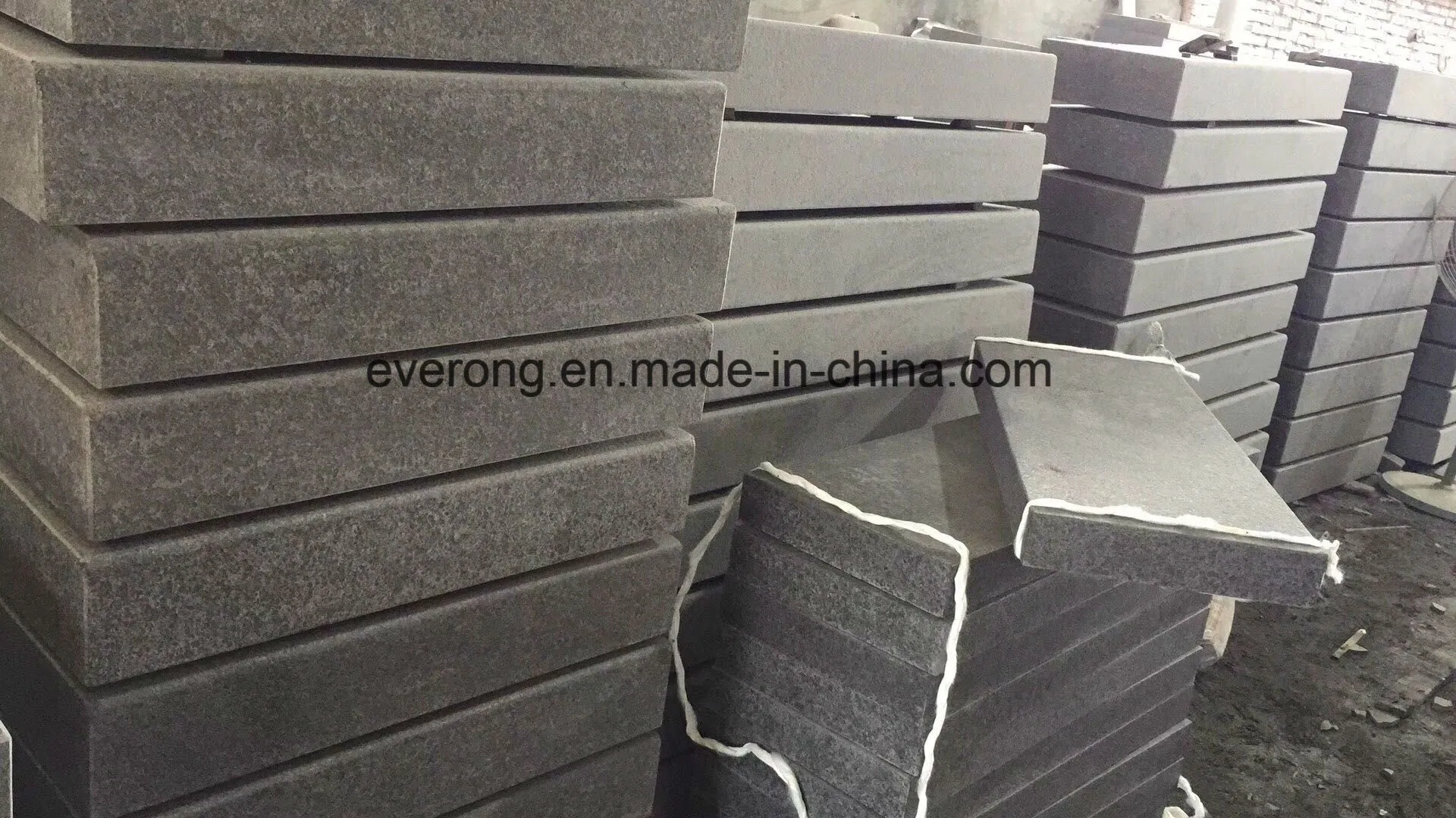 G684 Black Basalt Stone Stairs/Steps/Tread with Flamed&Polised Surface