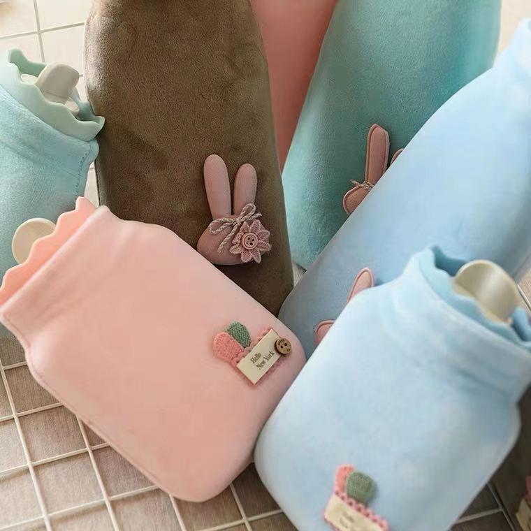Silicone Portable Hot Water Bottle Hot Water Bag with Knit Cover