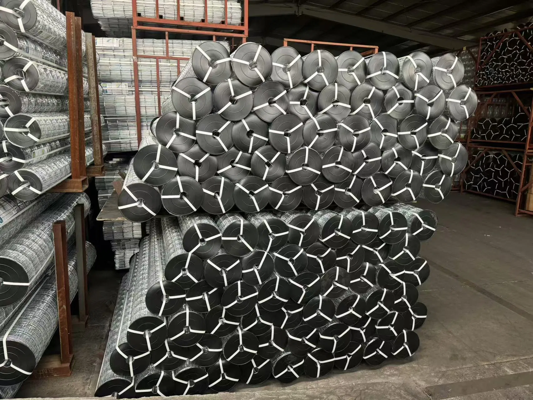 High-Quality Plastic-Coated Welded Wire Mesh for Fencing Solutions