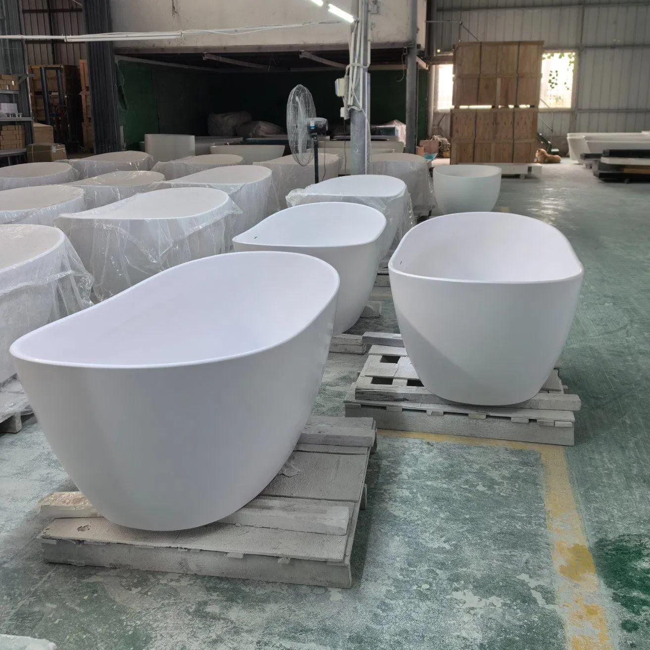 Minimalist Solid Surface Customized Matte Black Freestanding Bathroom Bath Tub Modern Soaking Air Massage Bathtub