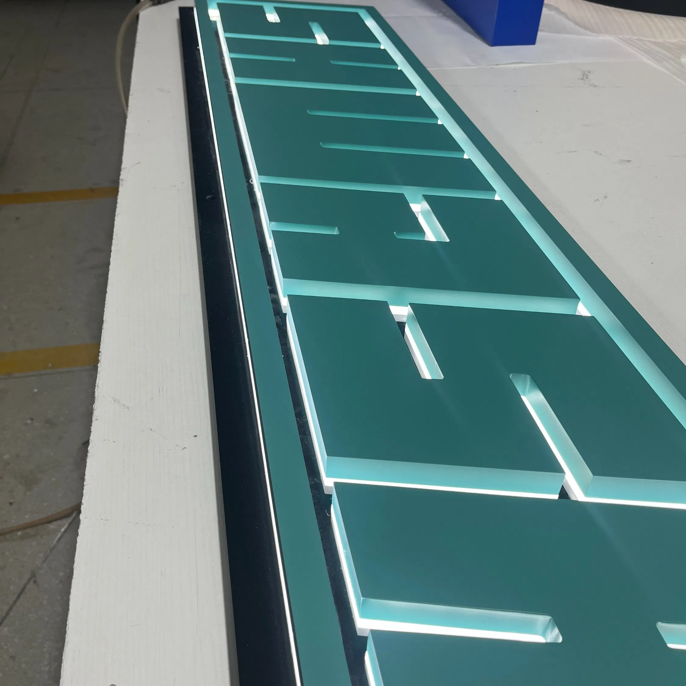 Waterproof 25mm Thickness Mini Acrylic Sign with Acrylic Backpanel