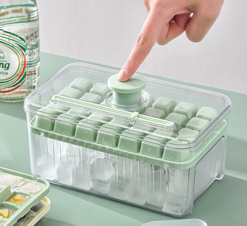 Hot Sale Household Press Durable Silicone Ice Cube Tray Food Grade Ice Mold with Cover
