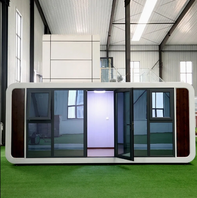 Mobile Container Hotel Prefabricated Futuristic Capsule House for Touring Prefab House