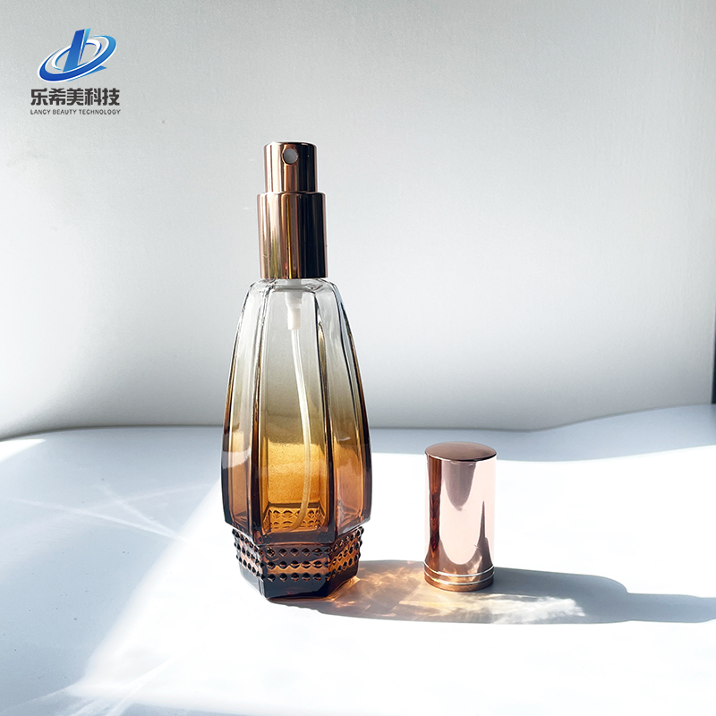 60ml Glass Perfume Bottle Empty Bottle Cosmetic Packaging with Spray Pump Made of Plastic High Quality Customized Container
