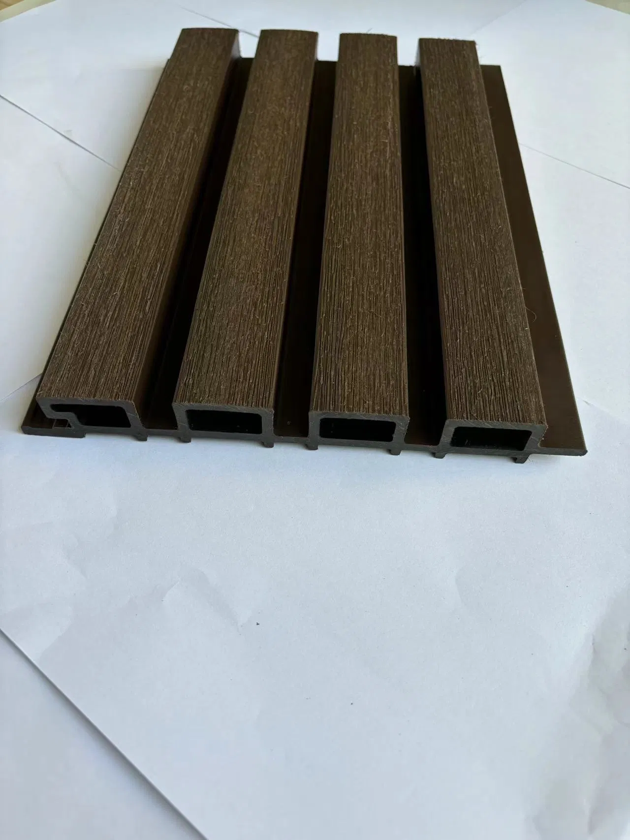 Co-Extruded WPC Co-Extruded Slatted Garden Fence Panel Capped Fence Boards