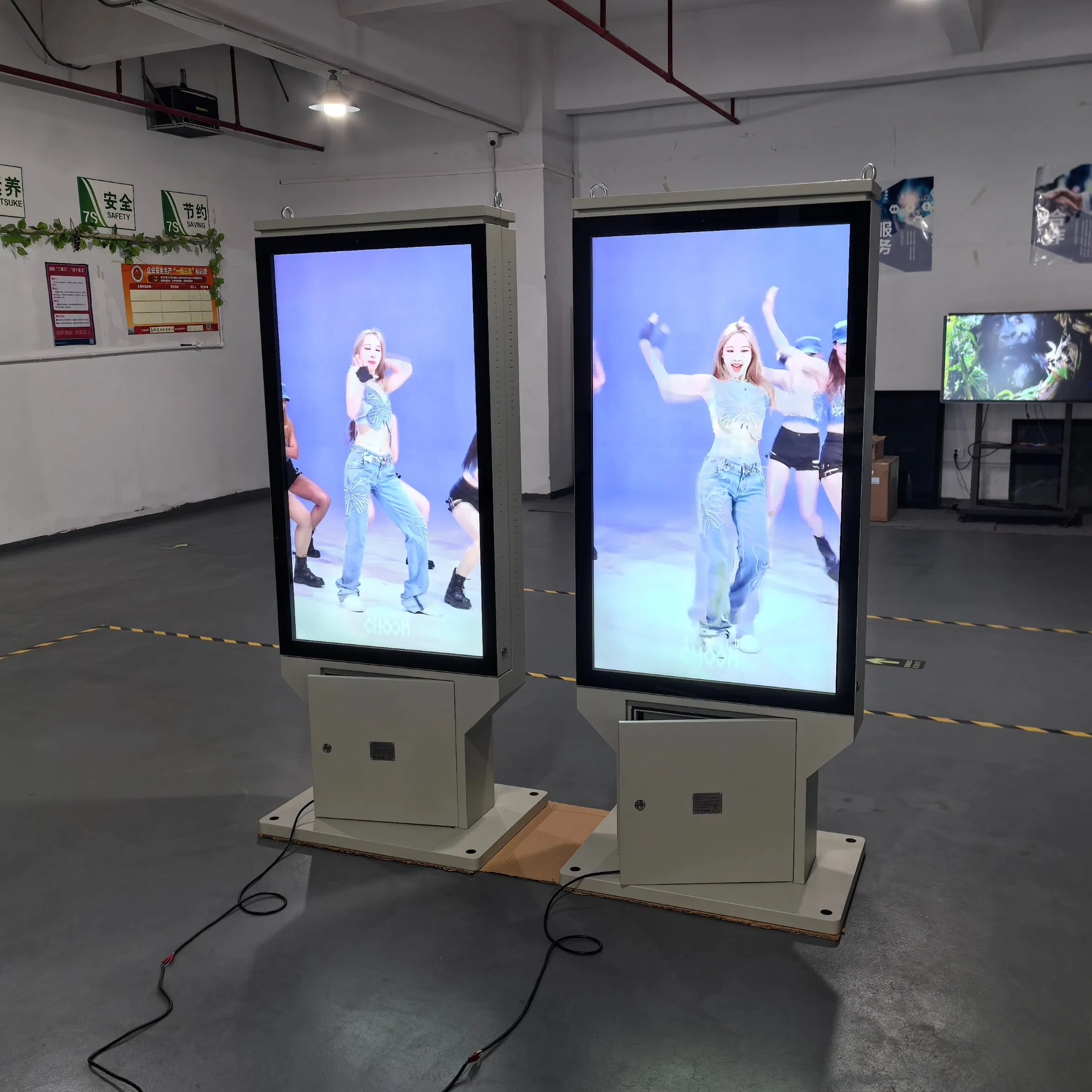 High Quality OEM/ODM Acceptable 75 Inch Floor Standing Digital Signage