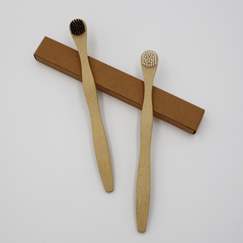 Sustainable Natural Bamboo Handle Tongue Cleaner with Soft Nylon Bristles