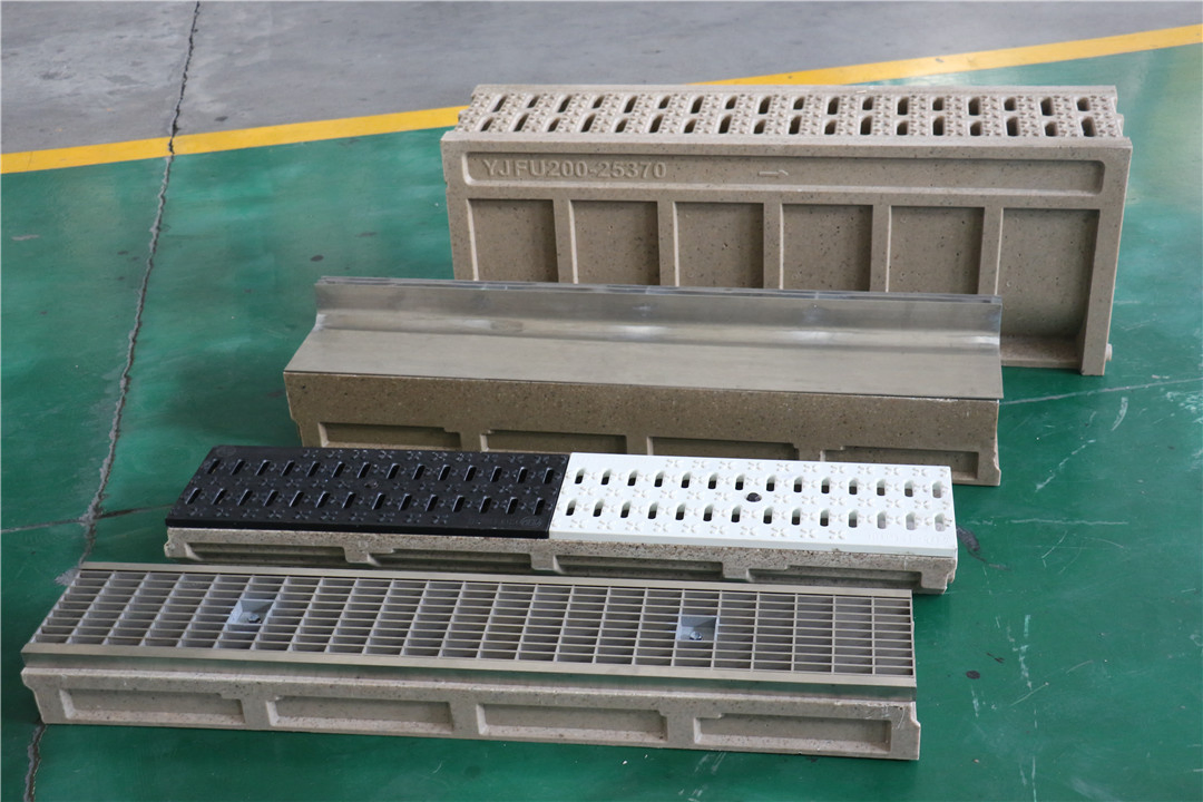 Slotted Durable Polymer Drainage Channel for Industrial Chemical Needs