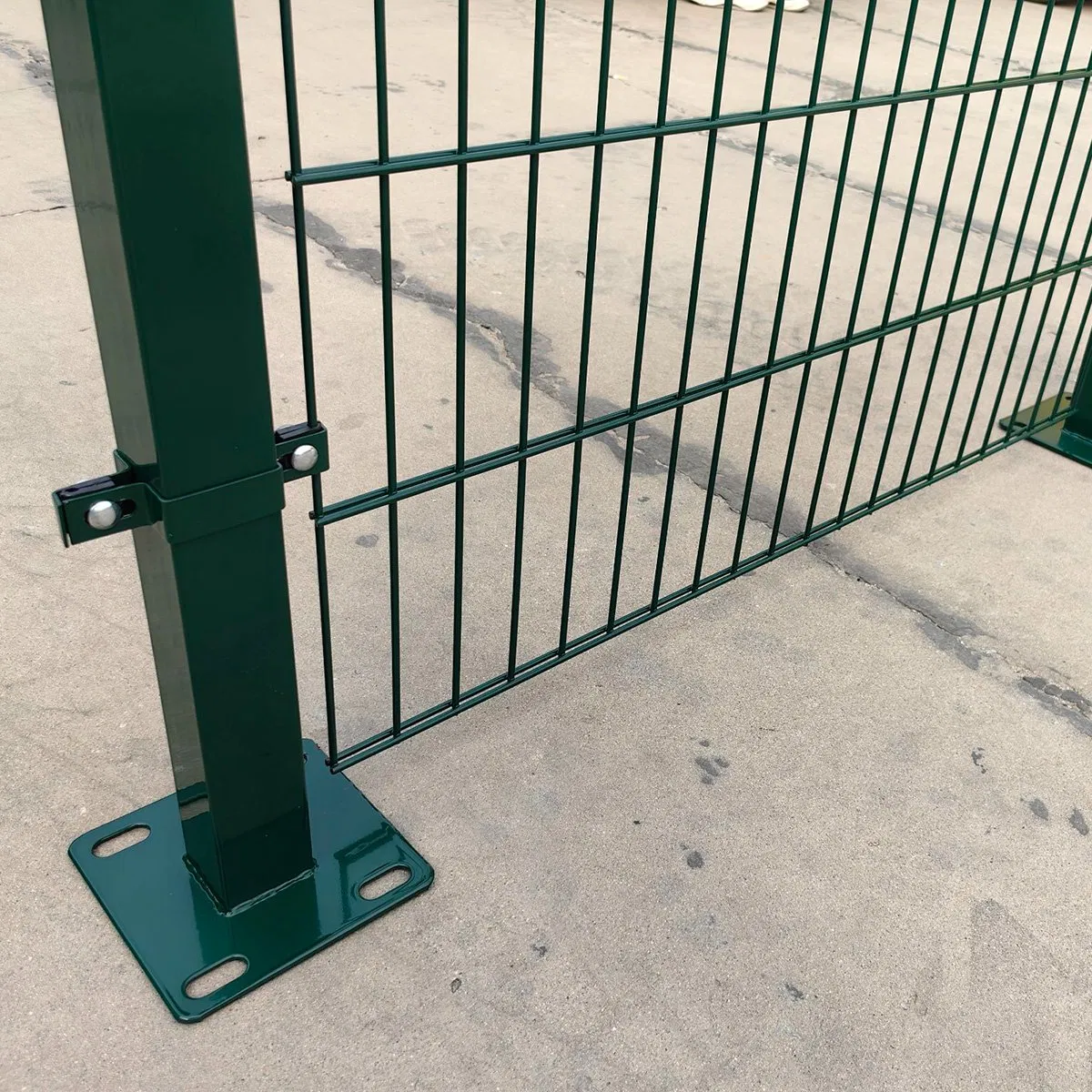 High Quality Galvanized Steel Wire for Basketball Court and Garden Gate