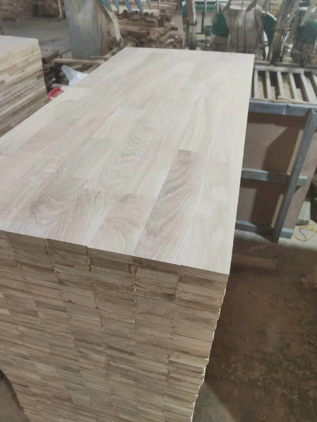 Quality a/B Grade Solid Oak Finger Joint Board/Laminated Board/Wood Board