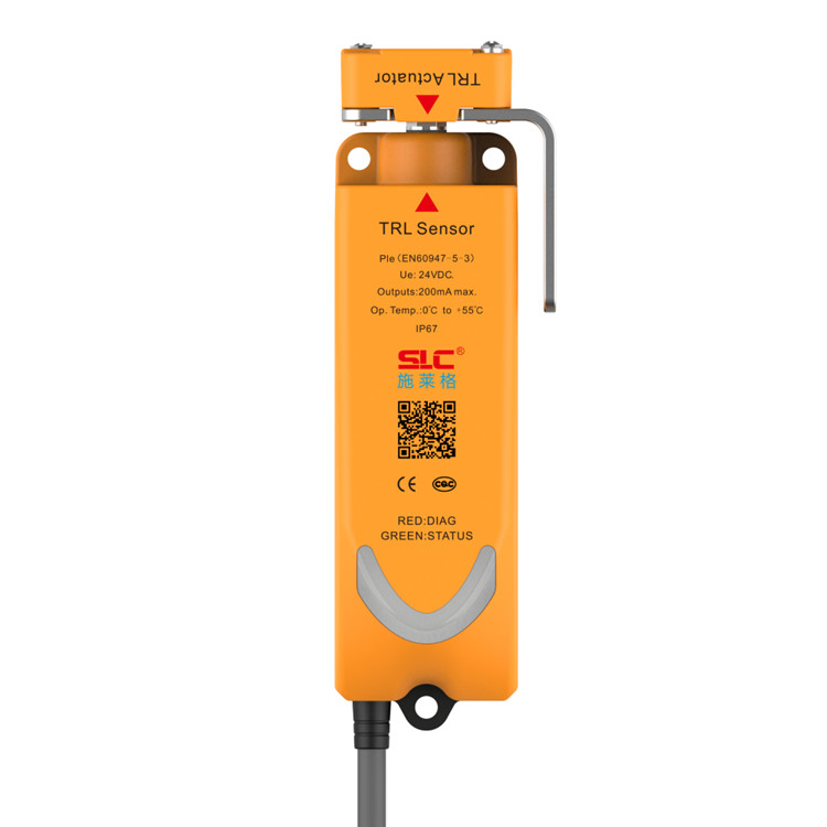 Circuit protection  function equipped with a professional safety protection lock
