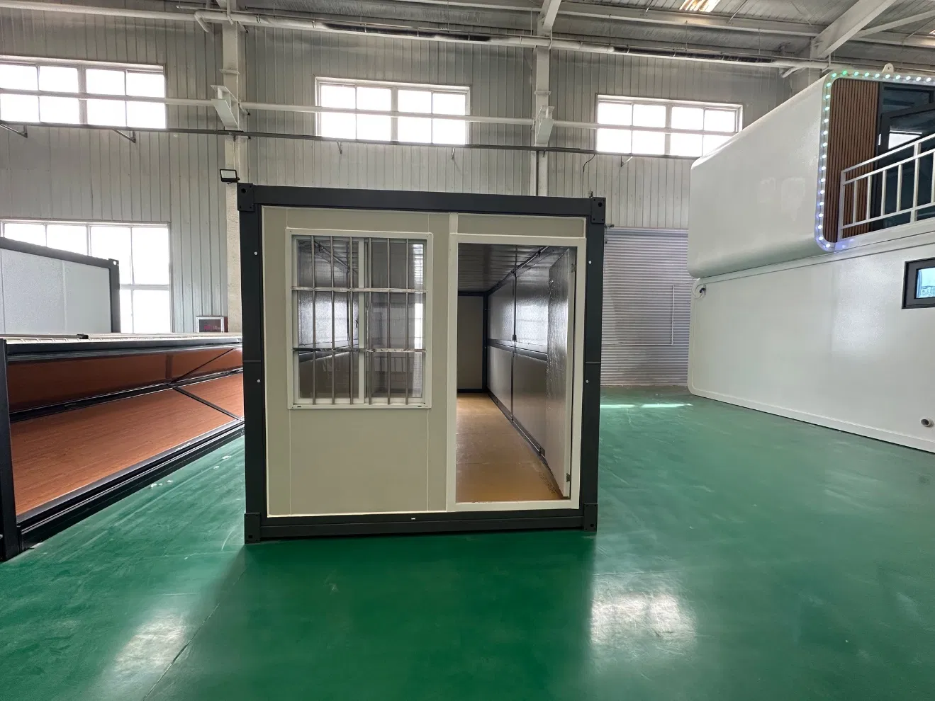 Easy to Install Movable Double Wing Folding Expansion House Construction