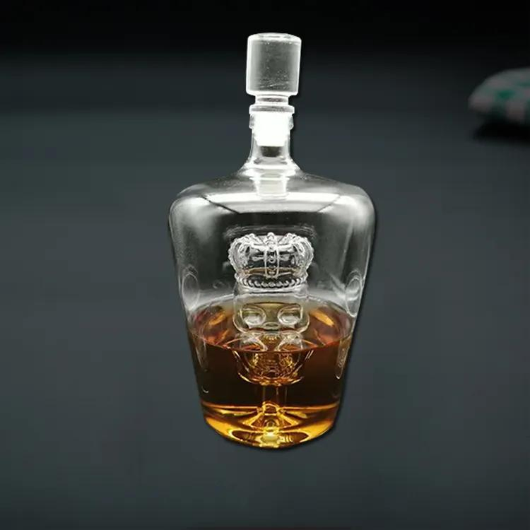 Factory Wholesale High Quality High Borosilicate Glass Skull Shape Bottle