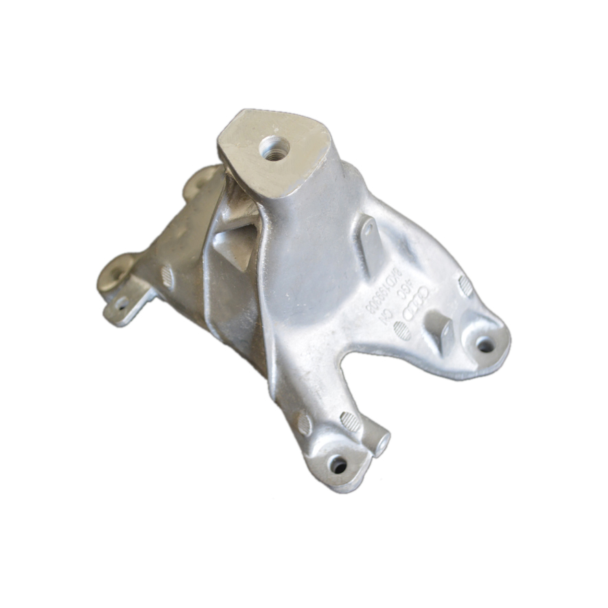 Кронштейны автомобильные из алюминия литьем под давлением