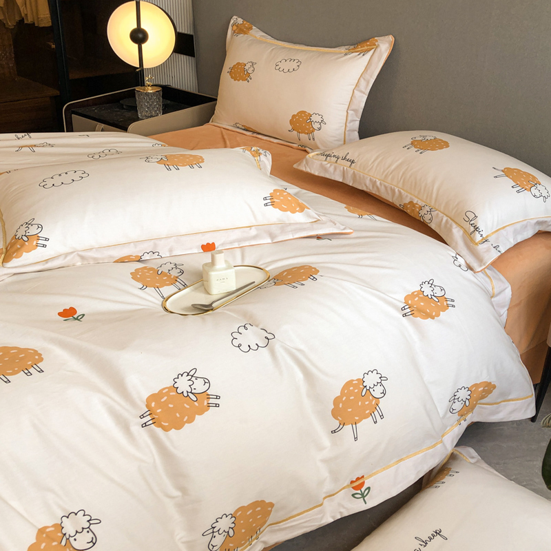 Lamb Printed Bedding 4 PCS Reversible Bed Quilt Sheet Set
