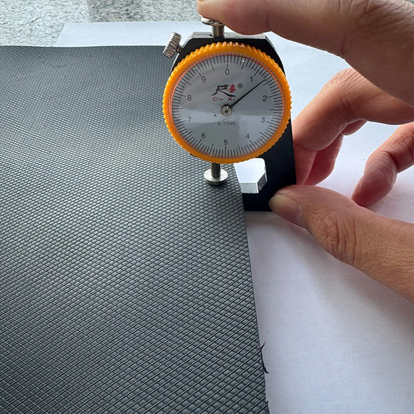 Chemical Resistance Cracking Resistance EPDM Rubber Waterproof Membrane for Roof Waterproofing