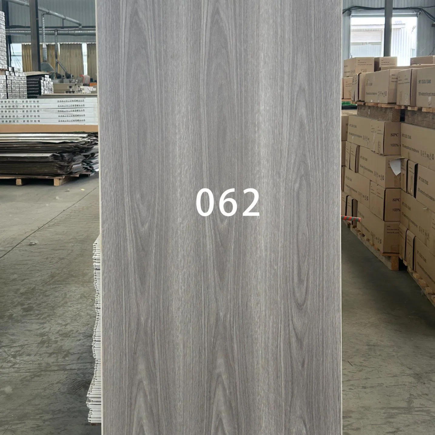 Водостойкий SPC ламинат под дерево, 4-6 мм