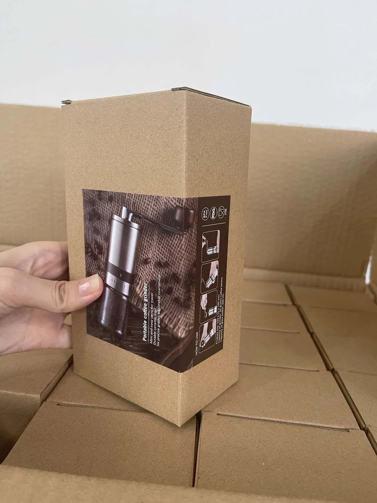 New Popular Household Espresso Coffee Maker with Grinder Steel Bur Glass Jar Mini Manual Coffee Grinder