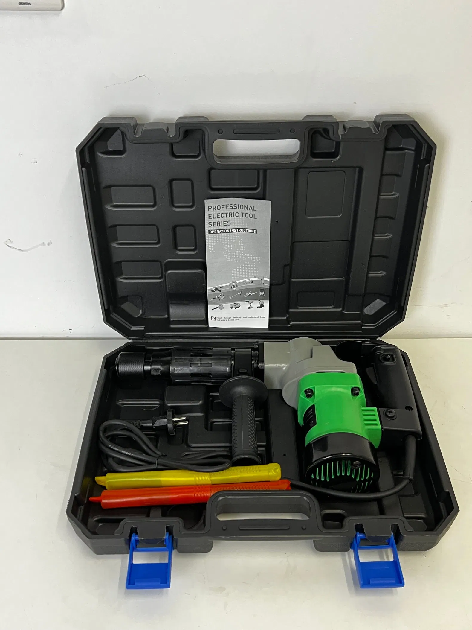 Отбойный молоток Hypermax 5кг, совместим с Makita 0810