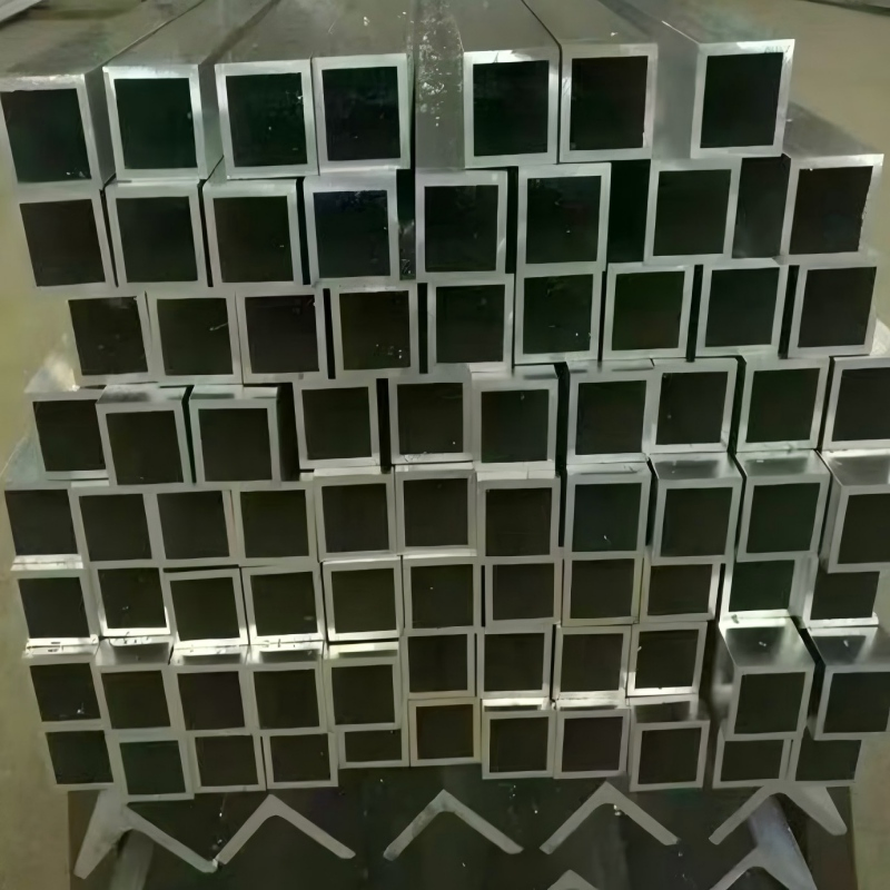 Precision-Cut Aluminum Rectangular Tubes for Display Stands