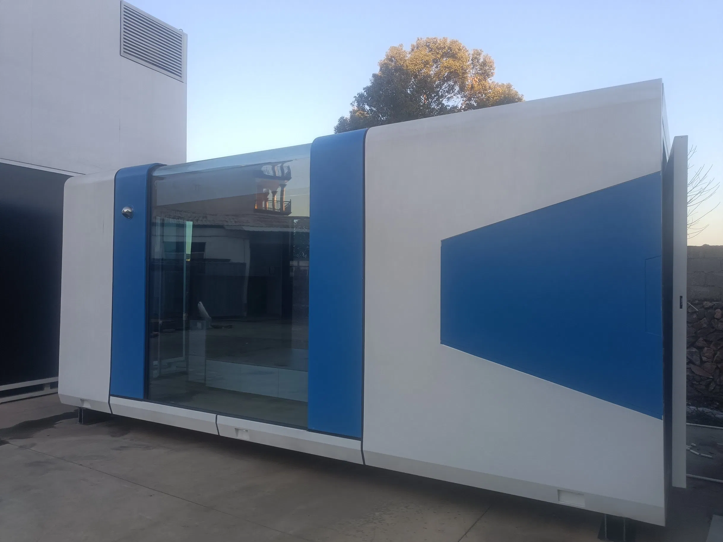 Starlink Luxury Vessel Shape Capsule Hotel for Campsites and Resorts