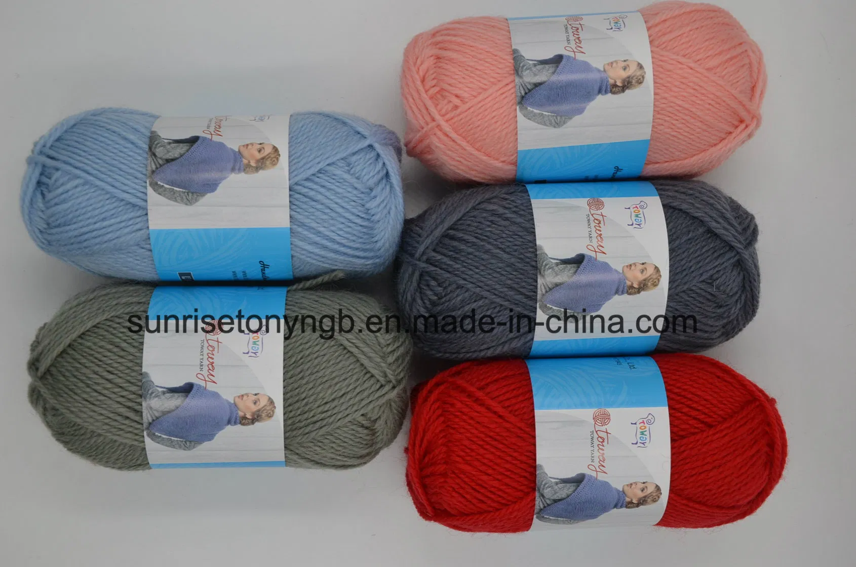 Super Warm Super Soft-Feeling 100 Wool Yarn for Carpets Fabrics Textiles