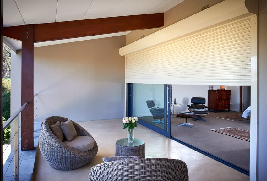 Best Sell Customized Aluminium Roll Down Security Shutters Built in Insulated Louver