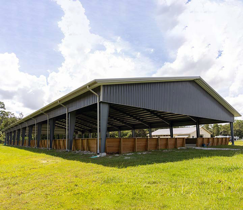 Prefabricated Light Farm Equine Steel Structure Horse Riding Construction Barn