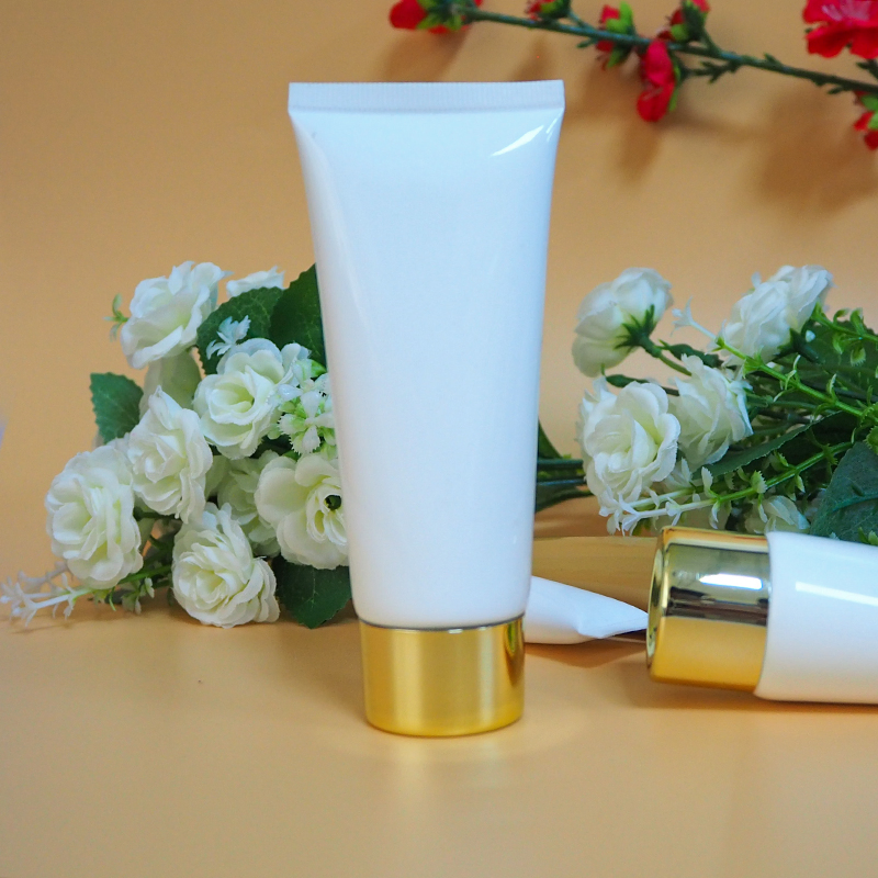 Beauty Cosmetics Skin Care UV Protection SPF 50+ Sunscreen Lotion