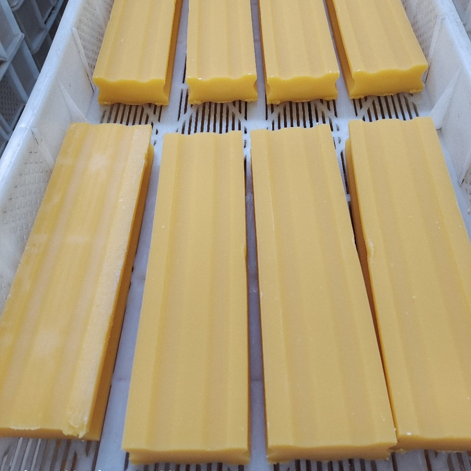 Wholesale Customized China Supplier 1kg 1.5kg Detergent Soap Laundry Bar Soap