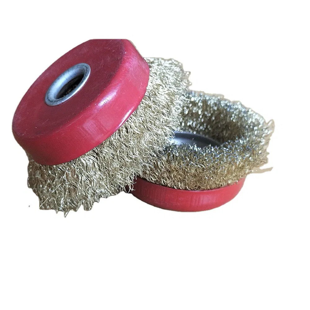 Чашечная щетка из стальной/латунной проволоки для болгарки