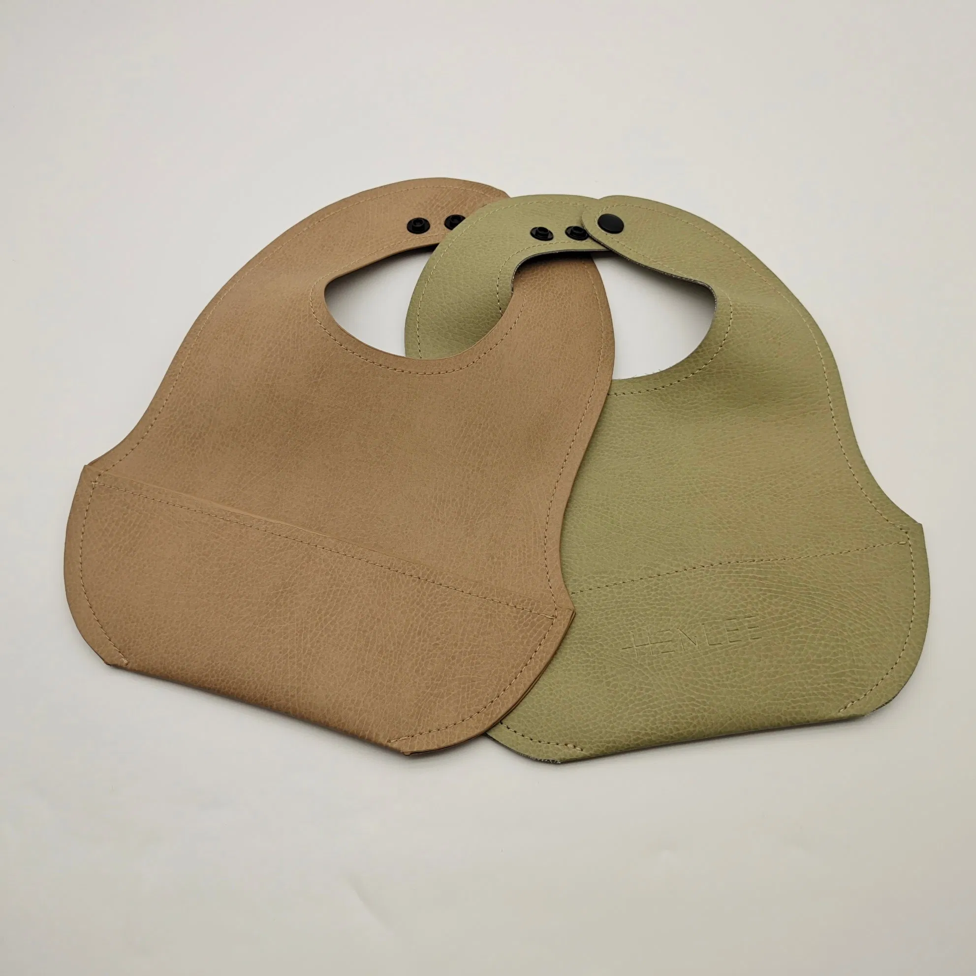 Manufacturer Easily Clean Upgraded Baby Bibs Waterproof Custom Leather Bibs