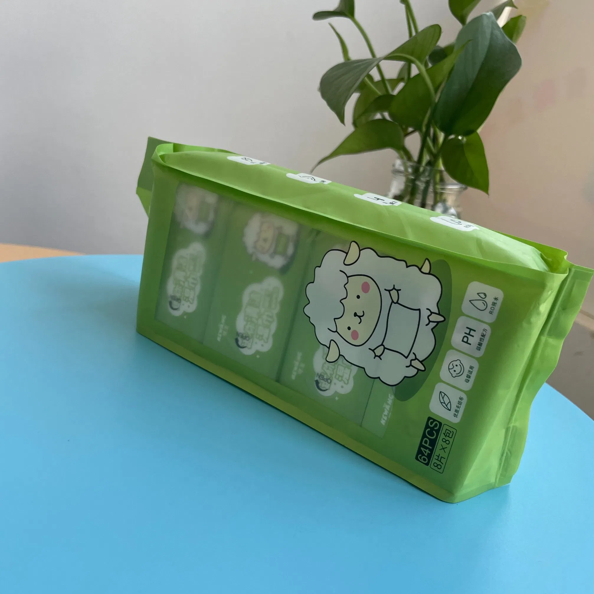 China Manufacturer Non-Woven Fabric Cleansning Disinfectant Natural Care Baby Reusable Wet Wipes Without Alcohol