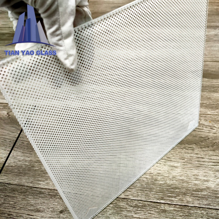 DOT-Patterned Silk-Screened Glass for Partitions