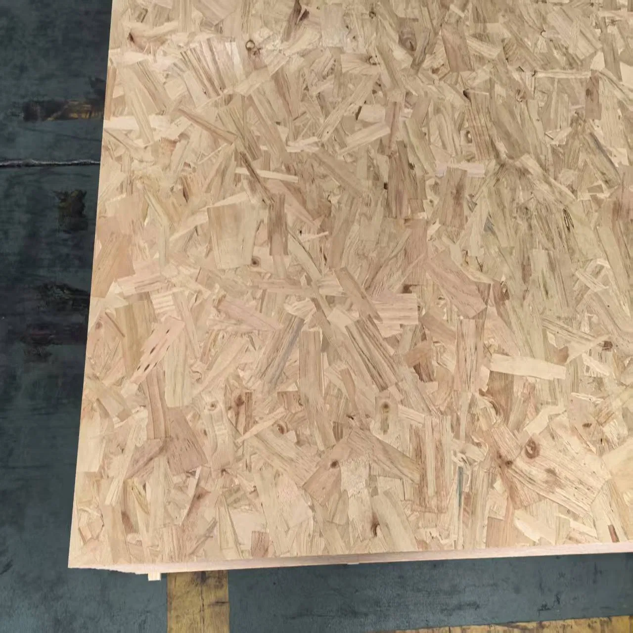 Factory Supply 6-30mm OSB Plywood for Decoration Package Furniture