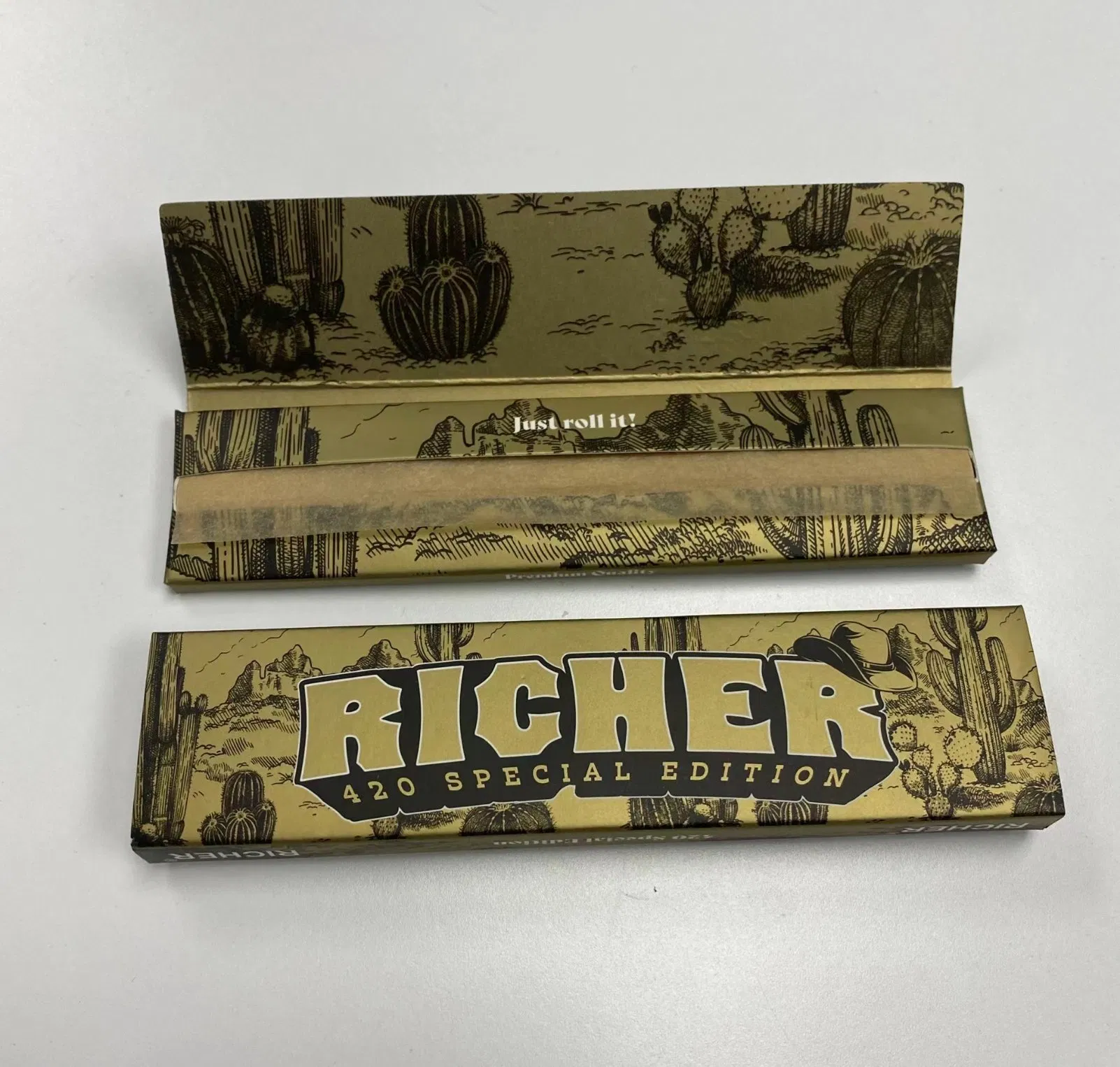 Custom Rolling Paper Insert Magnetic Closure King Slim 1 1/4 Singe Size