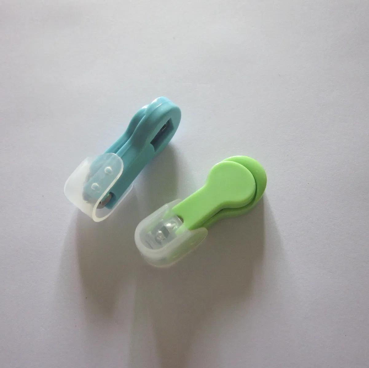 Infant Nail Cutter with ABS Catcher and Safety Cover