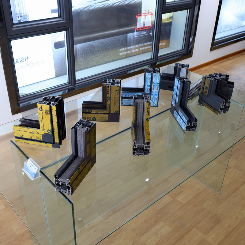 High-End Wooden Color Aluminum Casement Window for Upscale Villa Designs