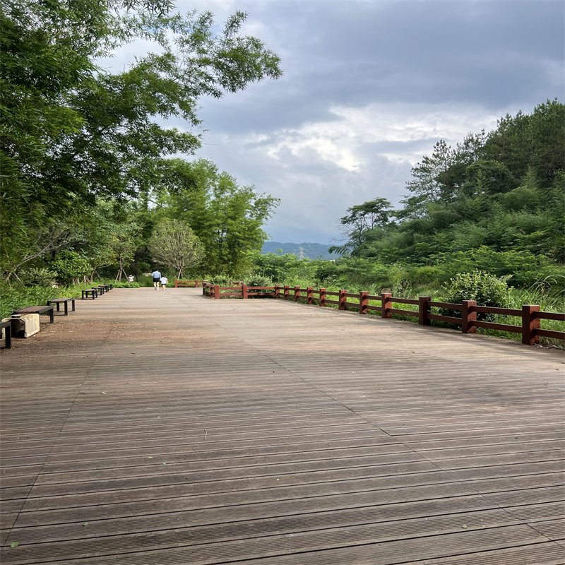 Glossy Bamboo Decking Elegant Bamboo Decking for Modern Outdoor Decor