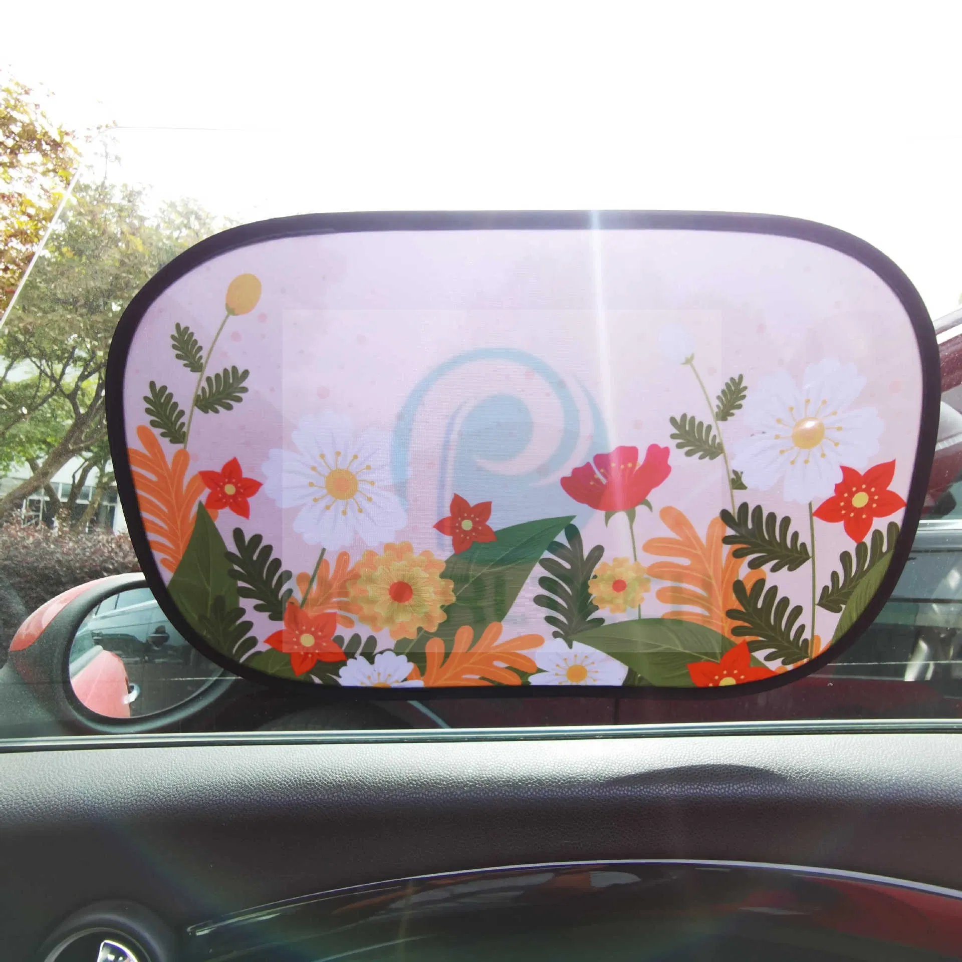 Munufacturer Customised Pink Holographic Film Coated Bubble as Vehicle Heat Insulation Sun Block Materials