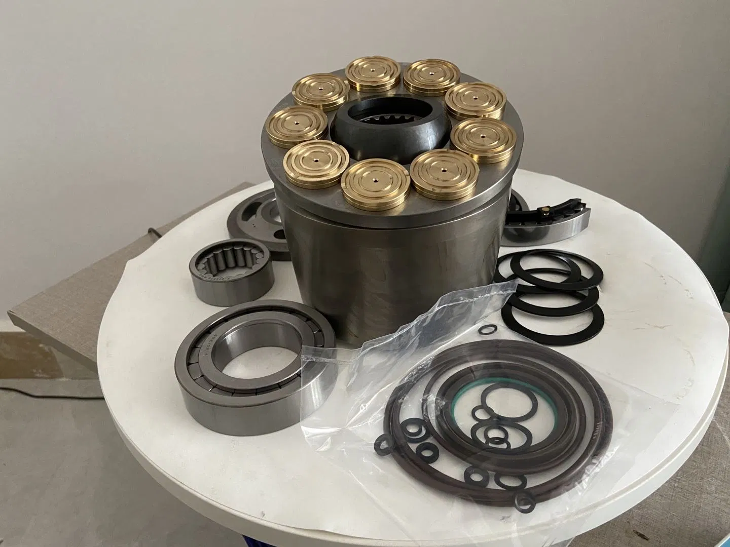 Запчасти для гидронасоса A11VO130