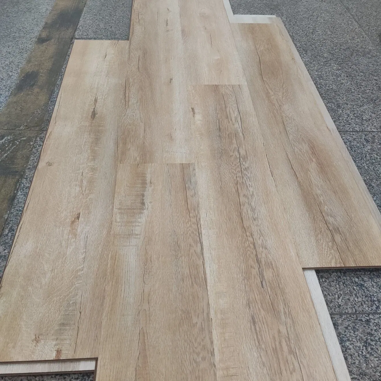 8mm 9mm 10mm 12mm HDF/MDF Handscraped Wood Laminate Flooring