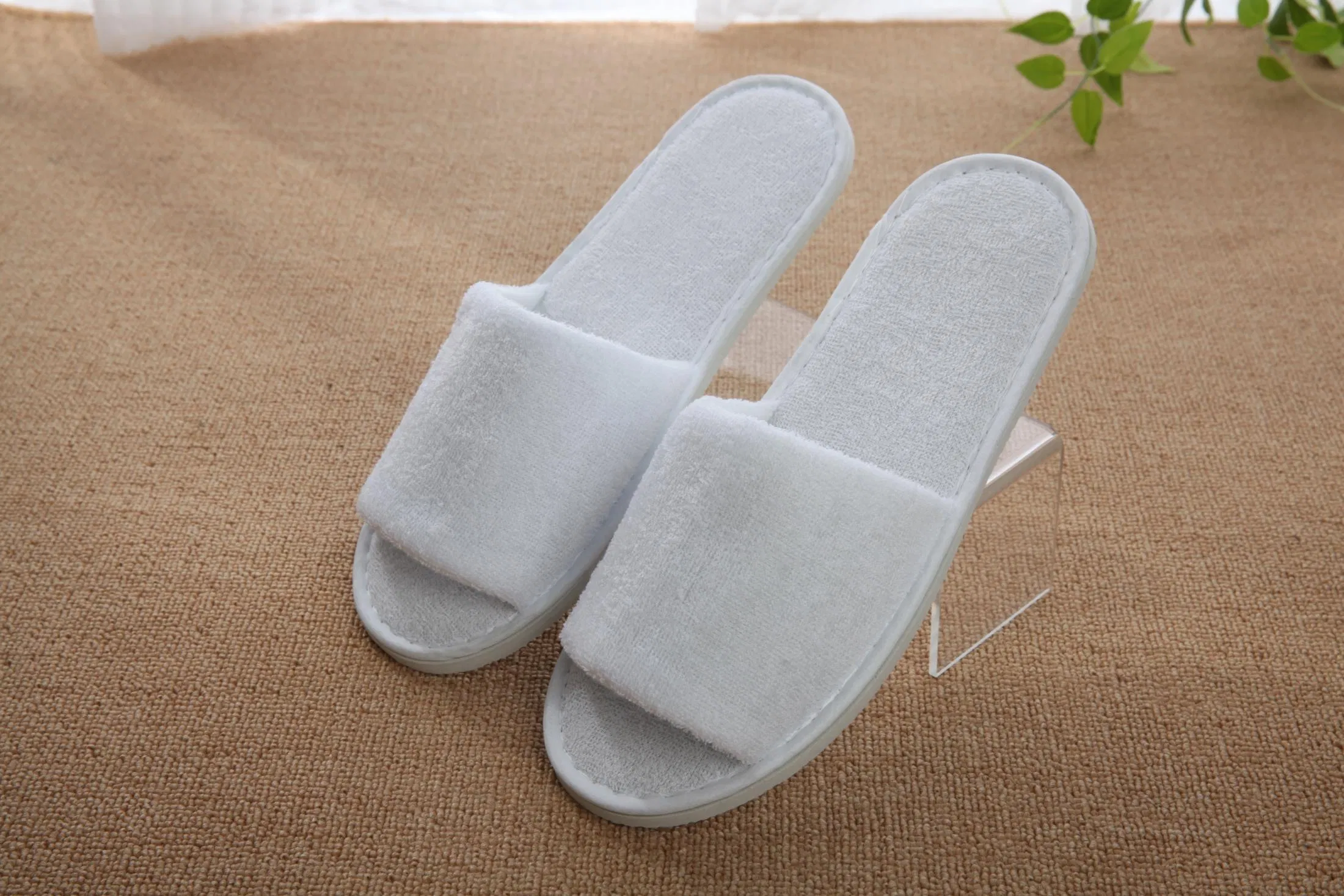 Cheap But Comfortable Fleece Slipper for Hotel SPA and Home Usage (JRD724)