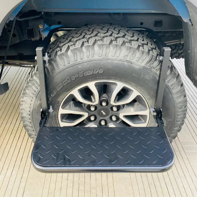 Складная алюминиевая лестница для шиномонтажных работ