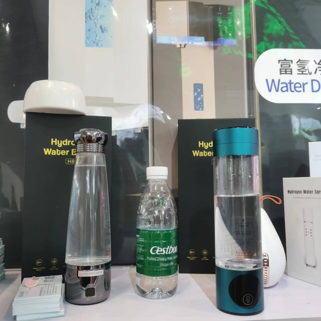 Custom Portable Hydrohealth Water Bottle Hydrogen Rich Water Cup Hydrogen Ionizer Bottle with Digital Display